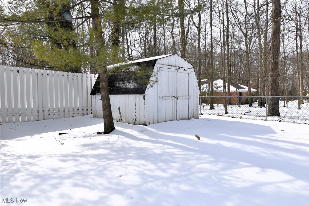 391 Hickory Hill Road, Chagrin Falls, Ohio image 26