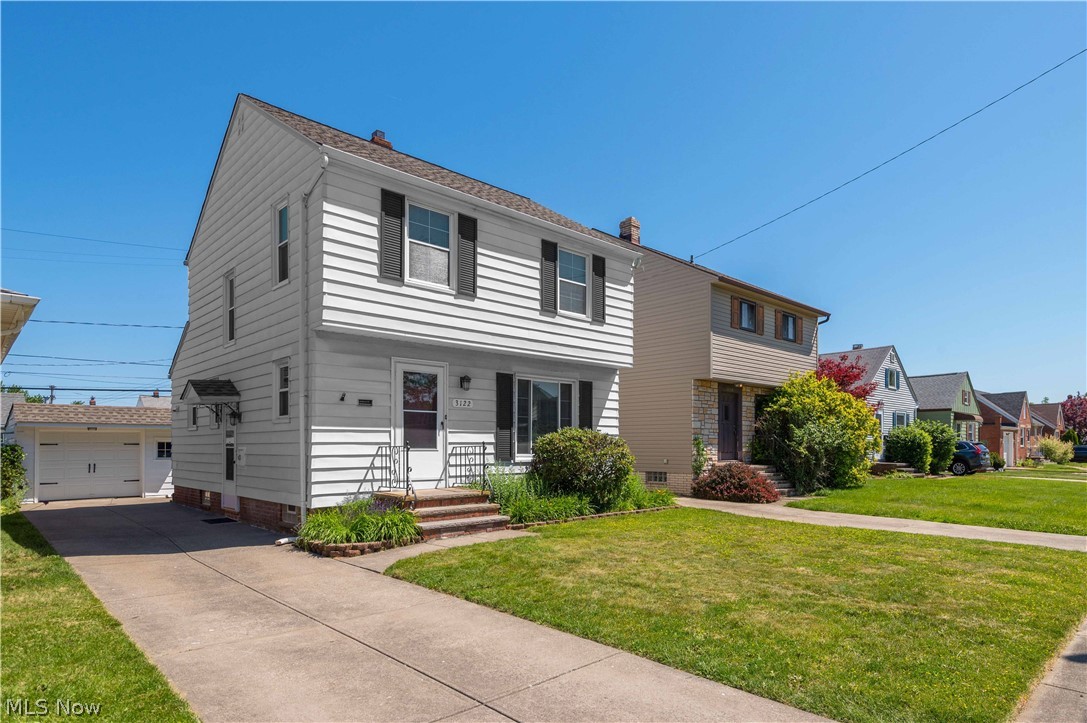 3122 Parklane Drive