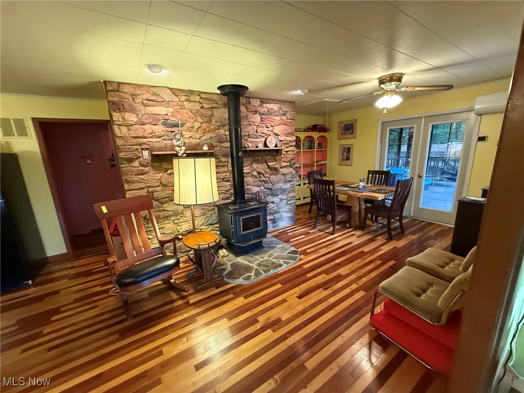 Tappan Lake - Residential