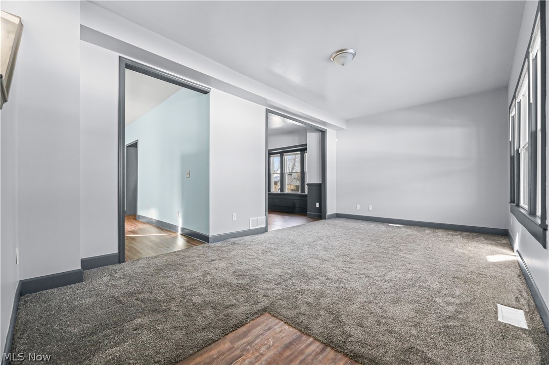 Colonial Homes - Residential