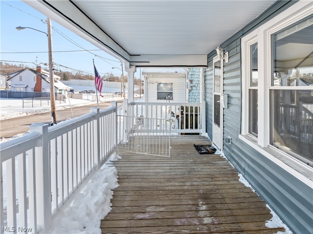 Colonial Homes - Residential