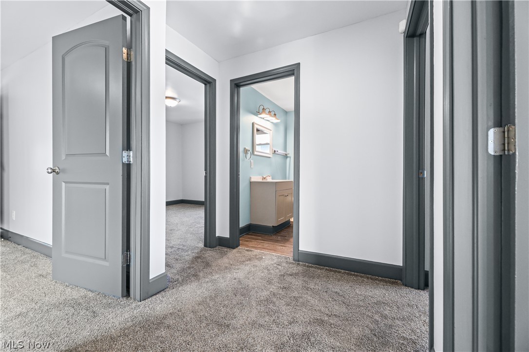 Colonial Homes - Residential