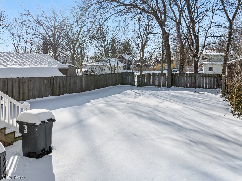 Colonial Homes - Residential