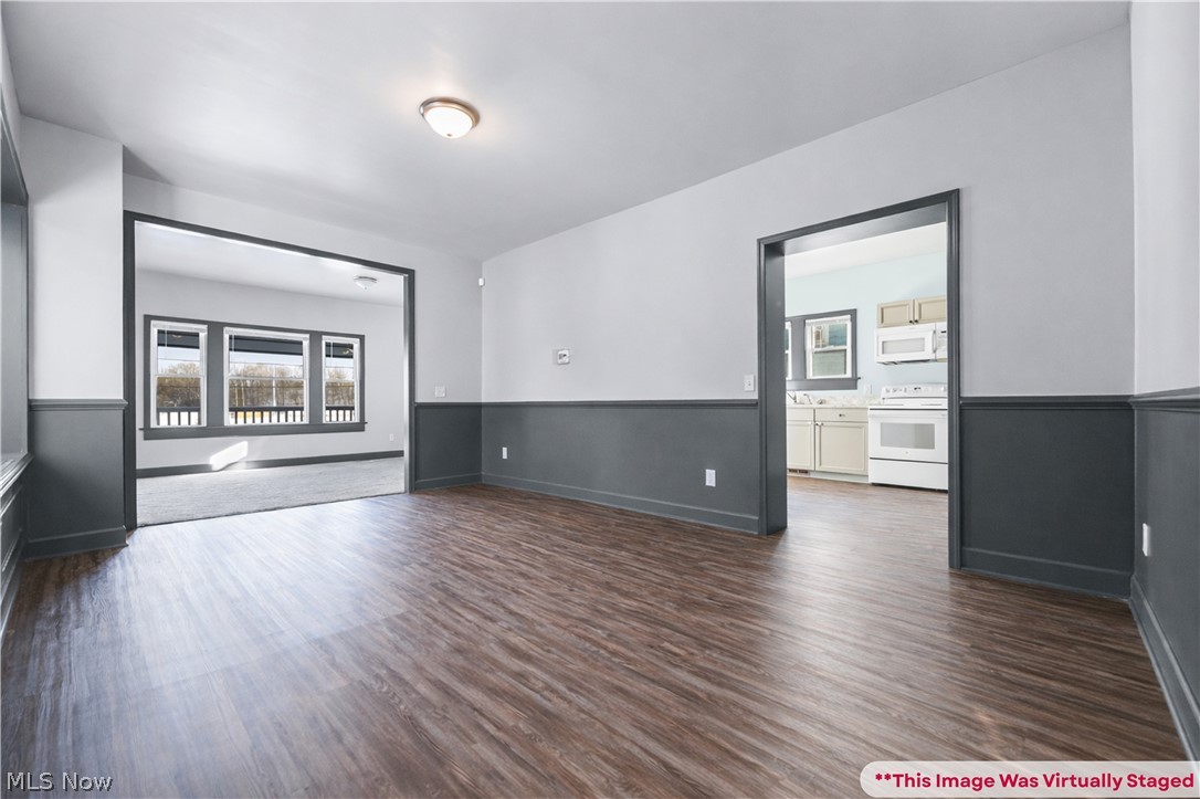 Colonial Homes - Residential