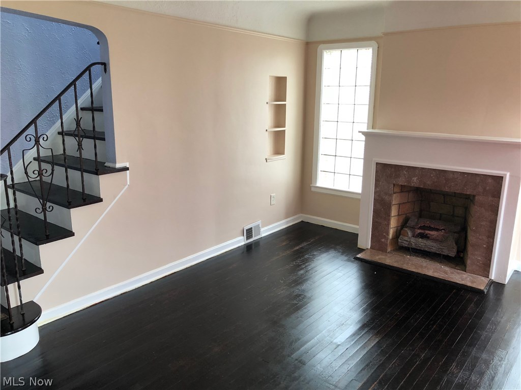 Suburban Dev Cos Crofton Over - Residential