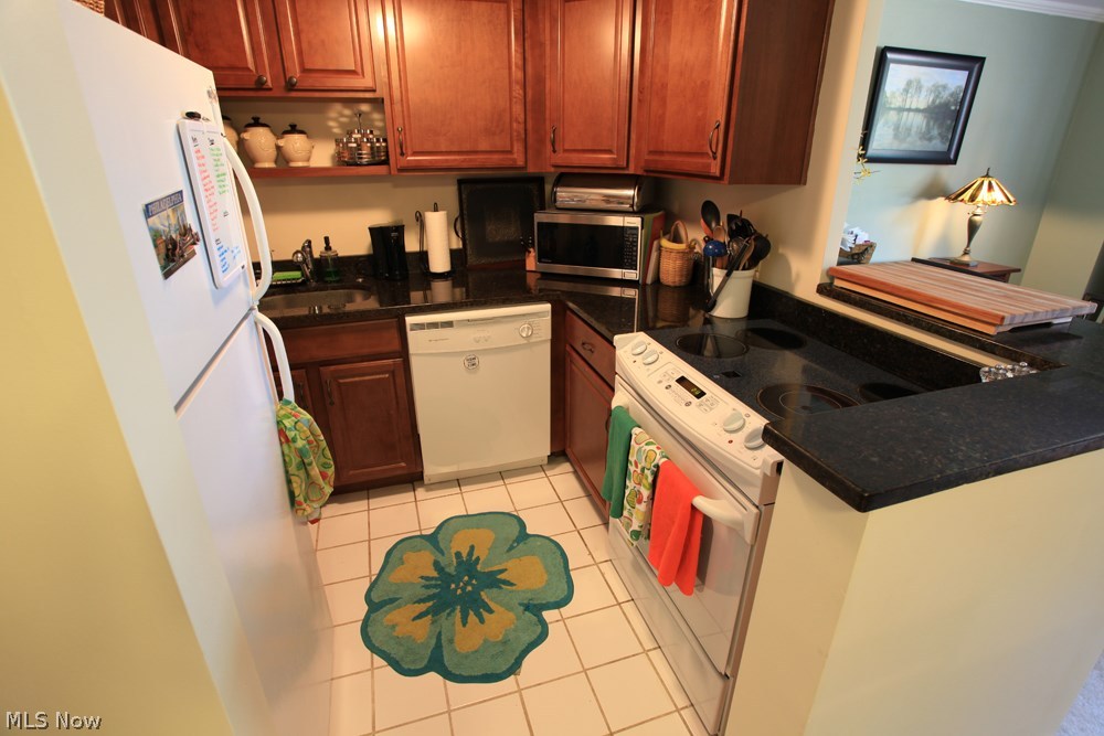 Shaker Club Condo - Residential