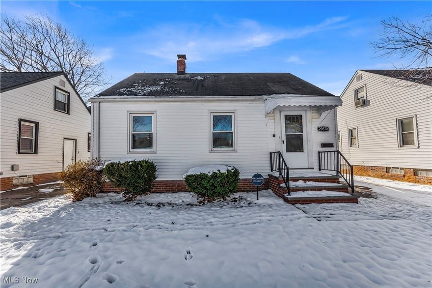 20570 Morris Ave, Euclid - Spacious 3-bed 1-bath single-family home! //

$ 1350 rent / $ 1350 deposit //
$55 application fee per adult //
1-2 pets OK in this unit. After application pre-approval, a PetScreening is required for any animals to proceed with one of our properties; a PetScreening affidavit is still required if you have no pets. (Some breed restrictions apply per HUD guidelines). //
NO SMOKING //
1 time $169 non-refundable set up fee paid at lease signing //

$35/month required resident benefit package; can include personal property/liability insurance for an additional $10/month for $45/month total. //

After application Pre-Approval 1 applicant per household application is required to fill out a PetScreening application, before being about to proceed with placing a Reservation Fee for one of our properties.  You will receive a pre-approval for your application and in order to proceed, the PetScreening is required. Even if you have NO pets - this application must be filled out. One time, non-refundable pet fee of $250-600 per animal applies to all pets & must be paid before or when you pay your first month rent. (No fee for qualified assistance animals). //

Our application is processed through secure site: Findigs, and they require ID and income verification. Without this, your application will not be processed. They offer 24/7 chat support on their application directly if you have any questions. //

BEDROOMS: 3 //
BATHROOMS: 1 //
APPLIANCES PROVIDED: Brand-new stainless steel fridge and stove //
UTILITIES / RESIDENT RESPONSIBILITY: Residents are responsible for all utilities including: water/sewer/trash, gas & electric and are responsible to maintain lawn care maintenance & snow removal. //

Serious inquiries only.
