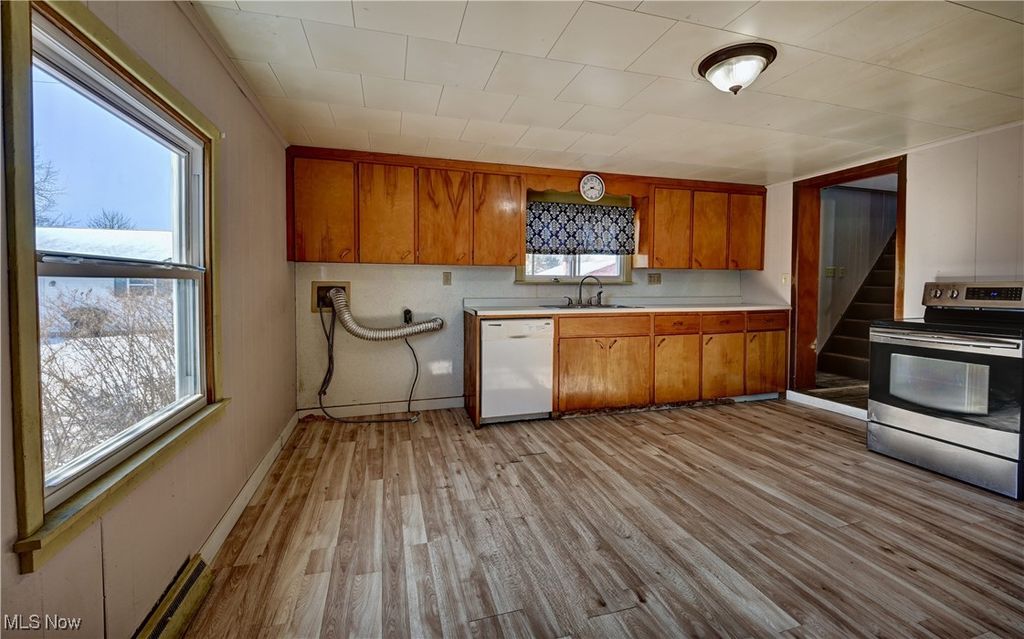 Photo of 720 Wooster Ave, Strasburg, OH 44680 (MLS # 5182766)