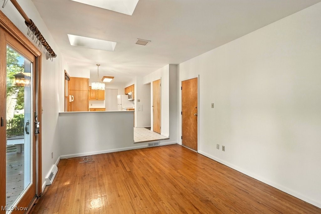 University Manor - Residential