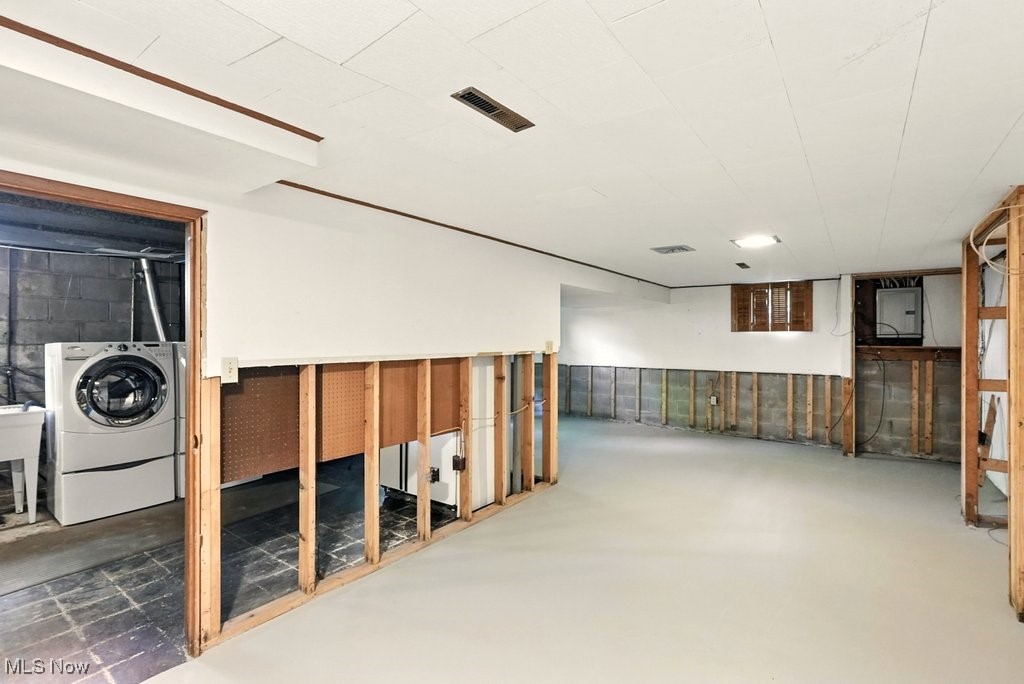 University Manor - Residential