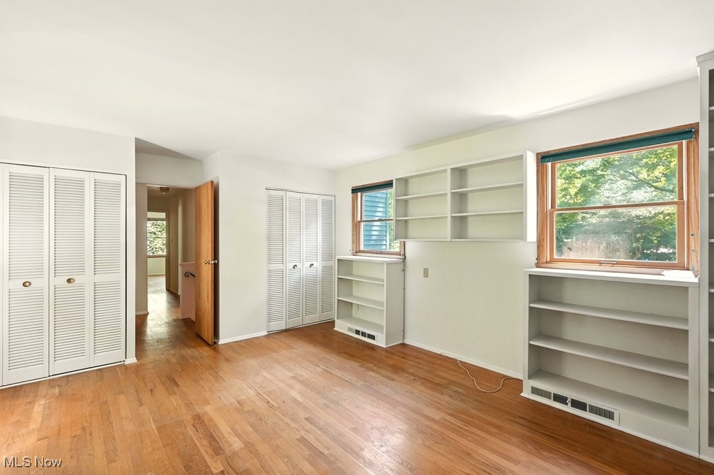 University Manor - Residential