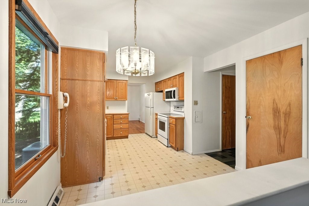 University Manor - Residential