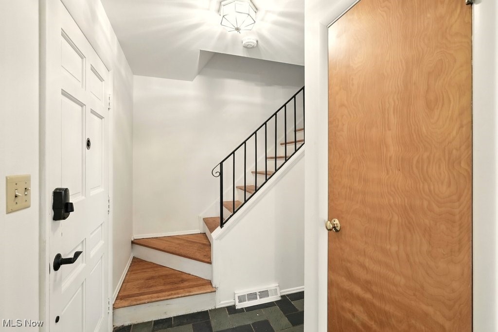 University Manor - Residential