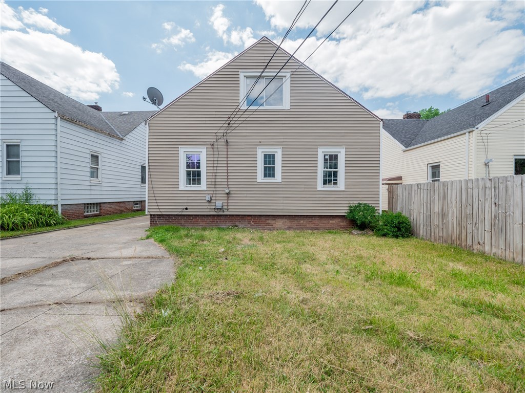 Lecona - Residential