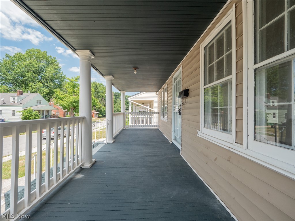 Lecona - Residential