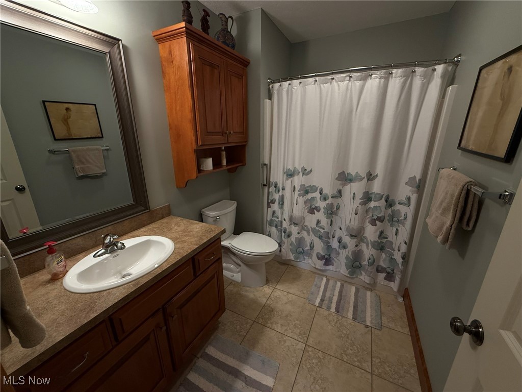 Oak Shadows Condos Ph 14 - Residential