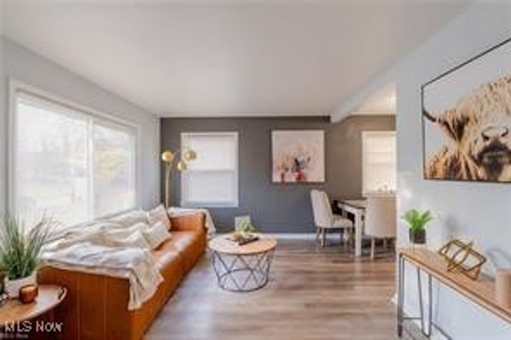 Photo of 2441 Malden Road, Cleveland, OH 44121 (MLS # 5180571)