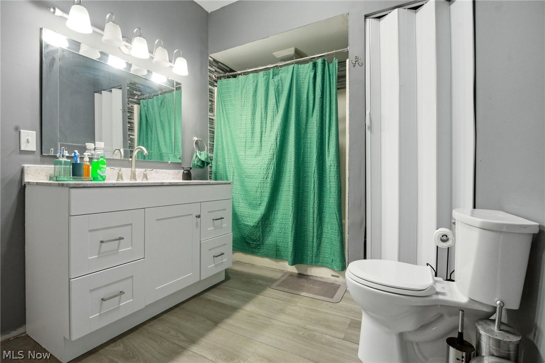 Lake Shore Blvd Estates 2 - Residential