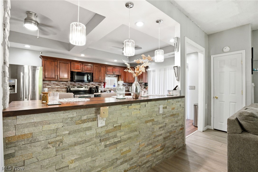 Lake Shore Blvd Estates 2 - Residential