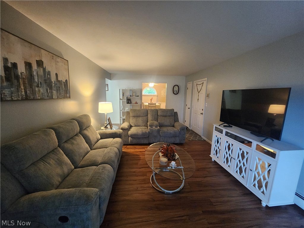 945 Auburn Hills Drive 1