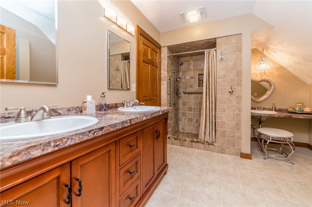 Black River 03 - Residential