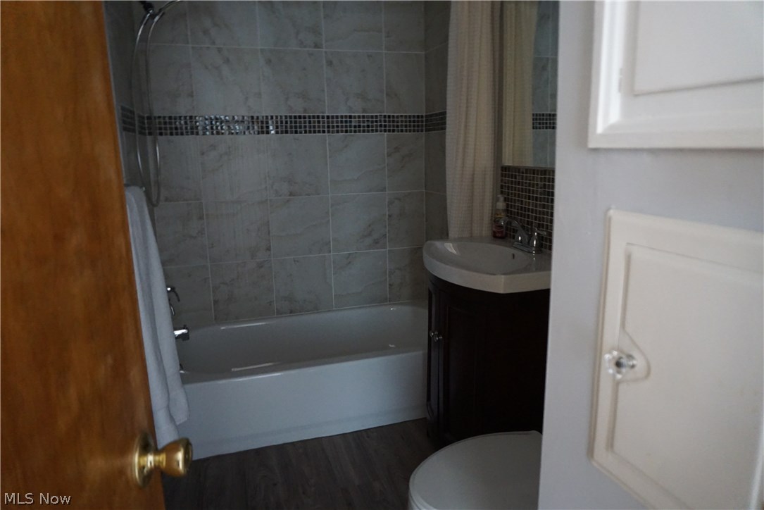 Larchmont Estates - Residential