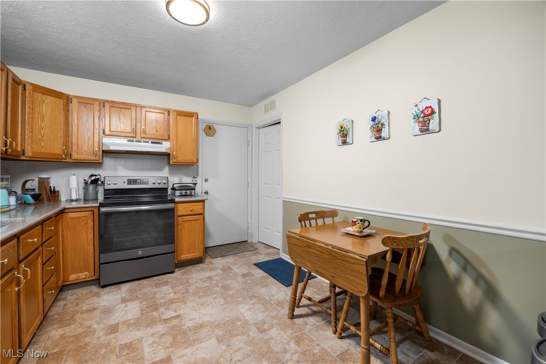 Cross Crk Lane Condo - Residential