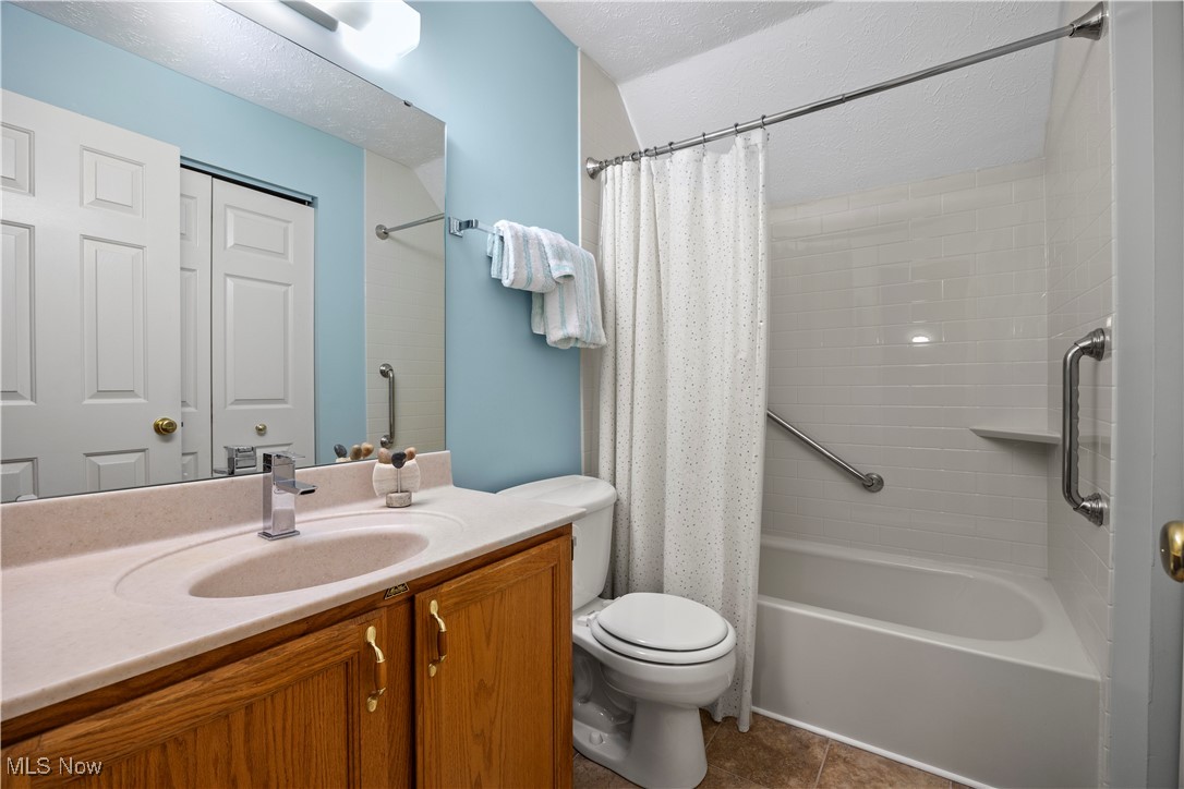 Cross Crk Lane Condo - Residential