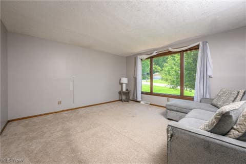 Tiny photo for 5326 Hillsboro Avenue SE, Canton, OH 44707 (MLS # 5239763)