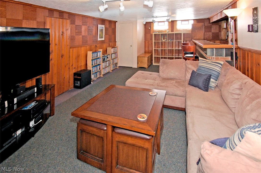 Cedar Center - Residential