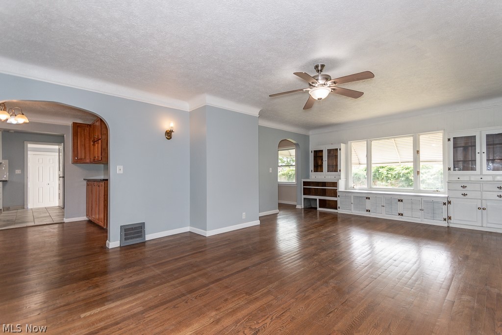 City/Mentor 10 - Residential