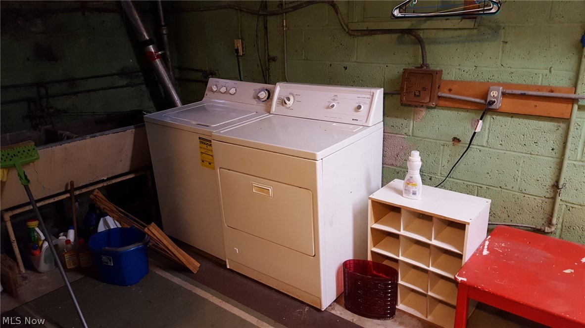 Henry Caines Lee Road - Residential Lease