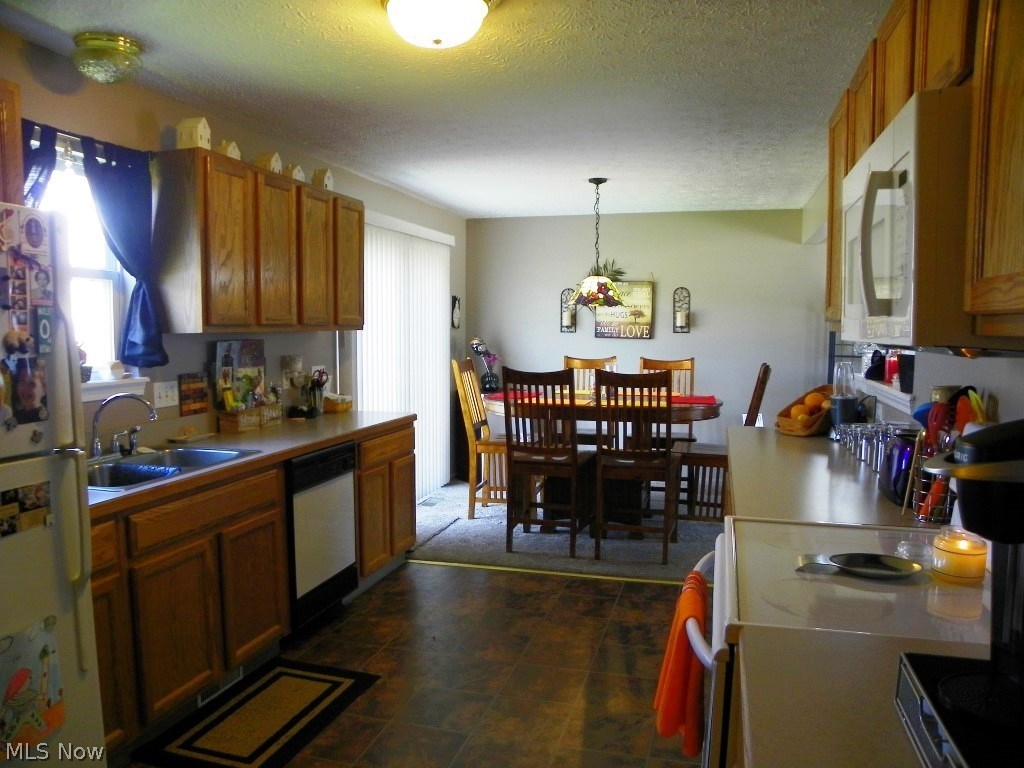 Lakes/Brittany Pointe - Residential