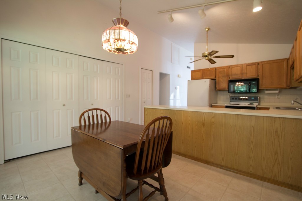 Bridgeport Colony Condo 02 - Residential