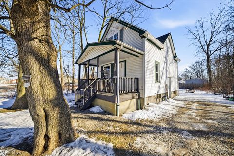 Tiny photo for 3323 Dallas Avenue, Lorain, OH 44055 (MLS # 5187614)