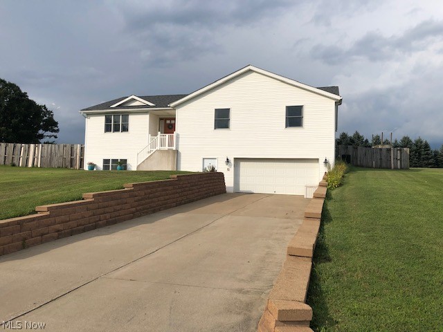 BREEZEWOOD MANOR - Residential