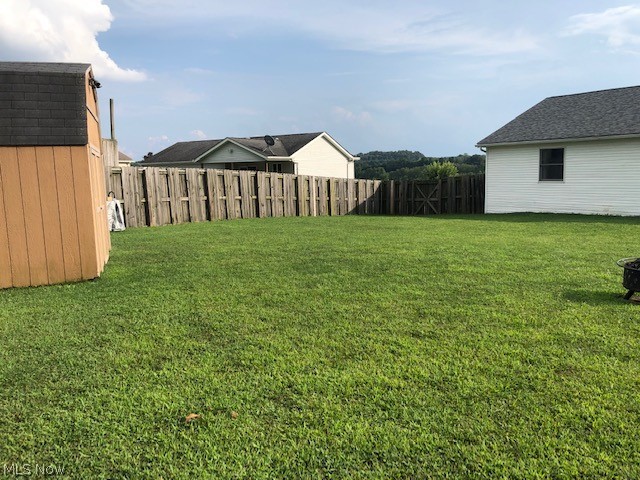 BREEZEWOOD MANOR - Residential