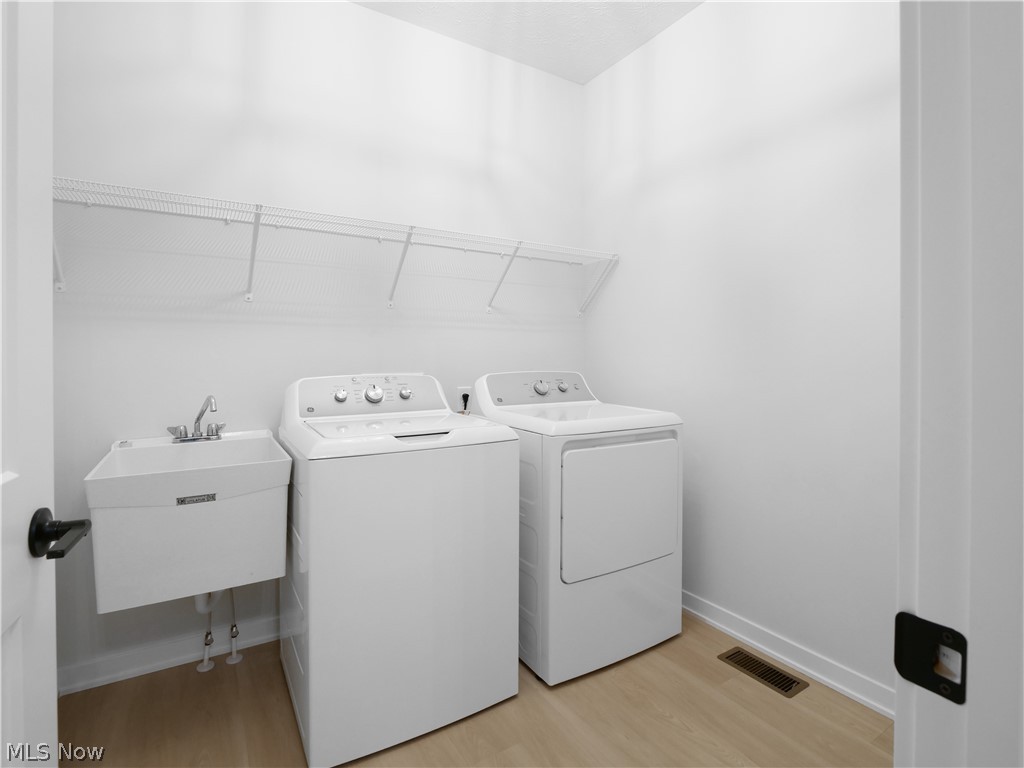 Broadview Heights Twnhms Sub - Residential