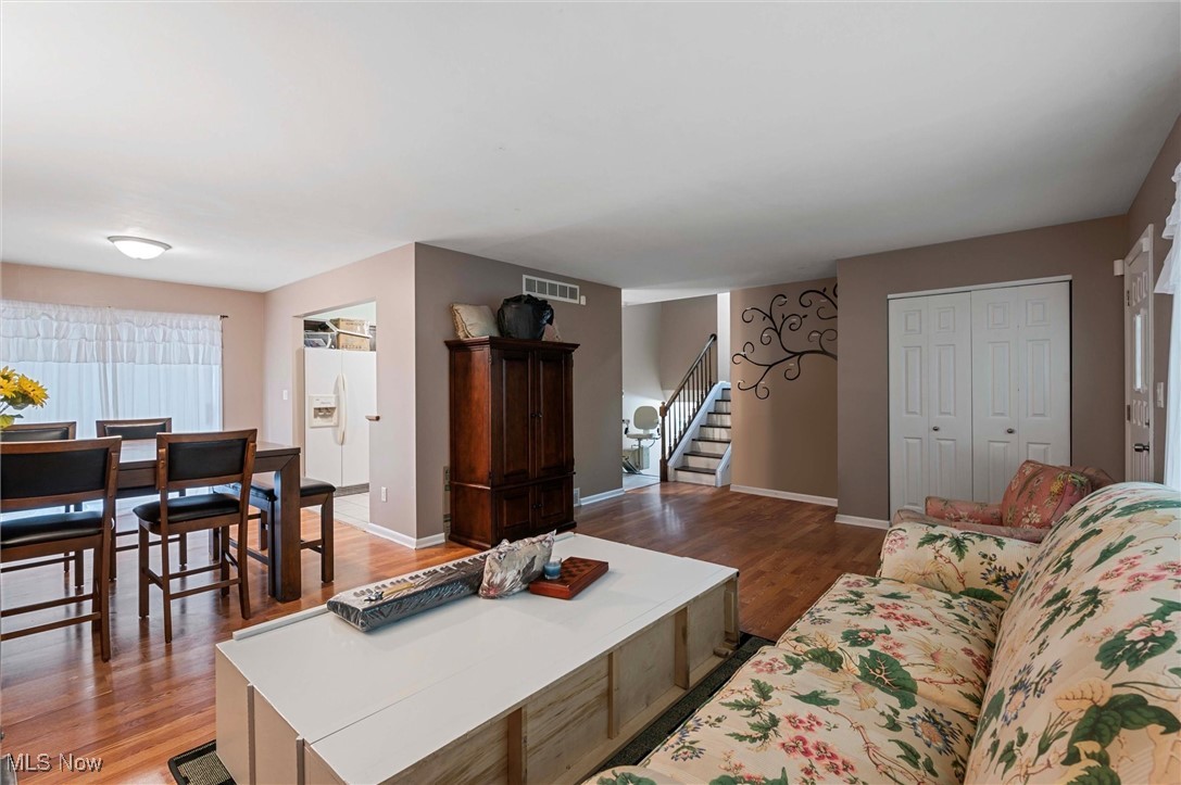 3786 Bryant Drive, Youngstown, Ohio image 4
