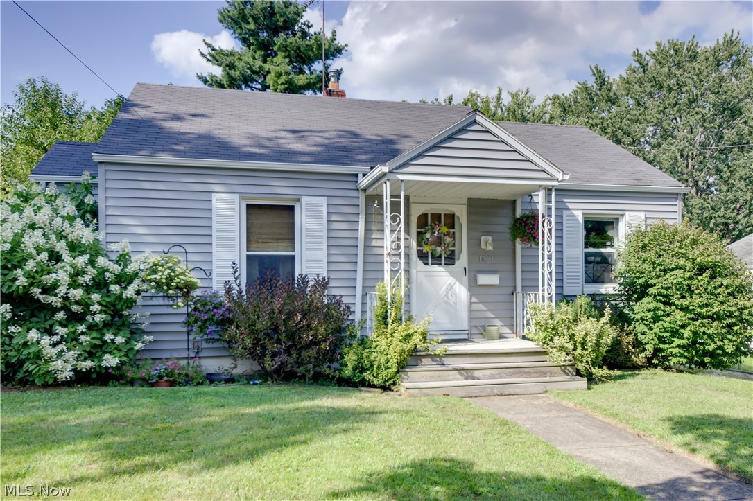 Welcome to 1621 Wildon Ave....This adorable bungalow is everything you've been searching for! From the moment you pull into the drive you will fall in love with the curb appeal this home has to offer. Enter onto the spacious deck to enjoy the back yard oasis which is perfect for entertaining. The yard is fenced and the overzied garage is great for additional storage. Through the back door you will find the galley kitchen that boasts white cabinets, neutral ceramic flooring and white appliances that remain. Just off the kitchen you will find the freshly painted living room and a dining niche. An updated bathroom and two great sized bedrooms finish off the main floor. In the lower level you will find an unfinished space with high ceilings ready for you to make your own.