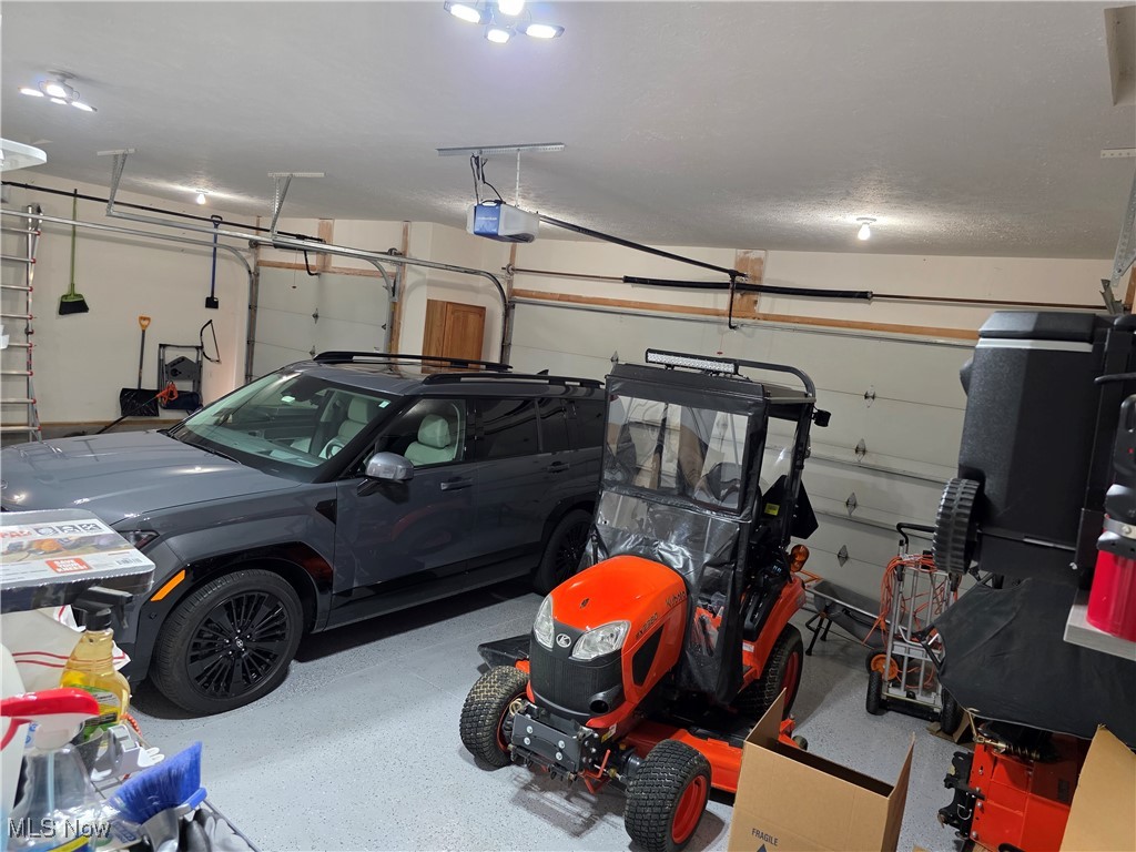 Rolling Hills - Residential Lease