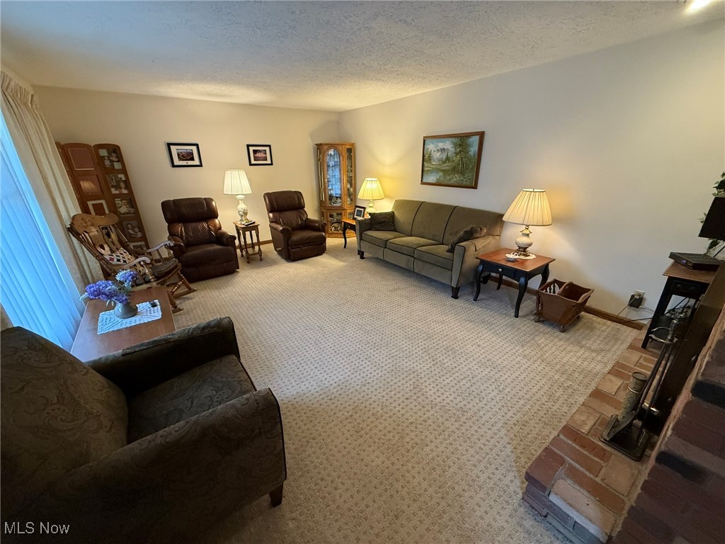 2476 Willow Brook Drive, Dover, Ohio image 5
