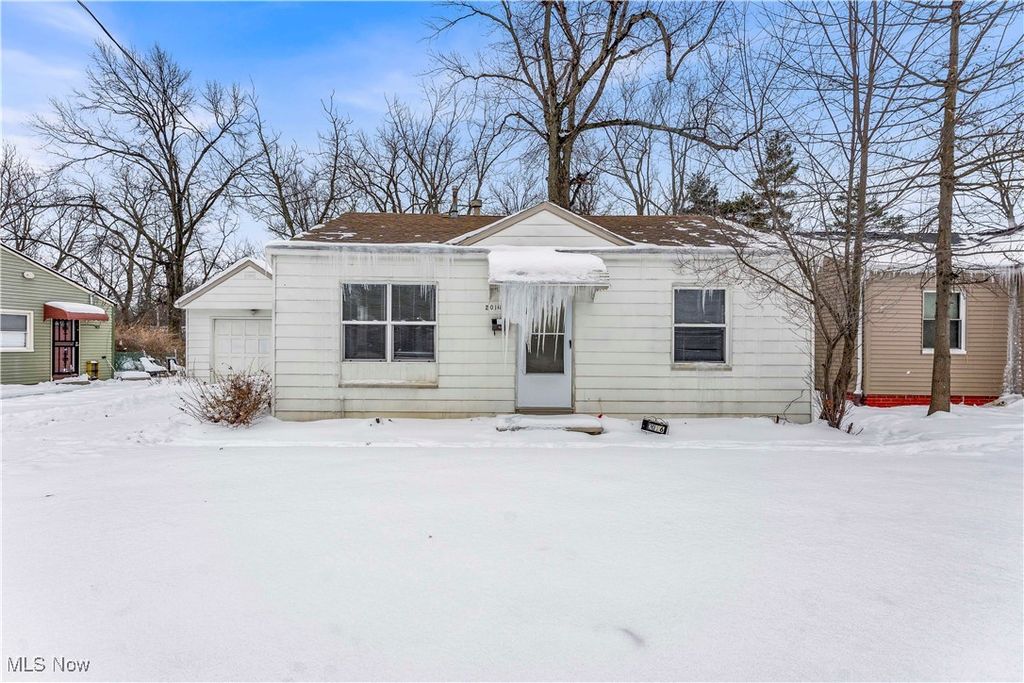 Photo of 2016 Green Road, Cleveland, OH 44121 (MLS # 5185246)