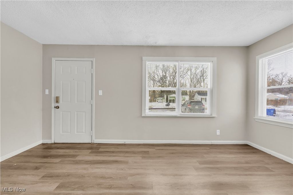 Photo of 2016 Green Road, Cleveland, OH 44121 (MLS # 5185246)