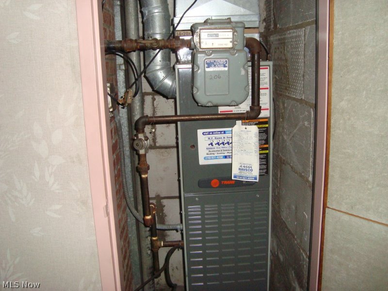 Carlton House - Residential