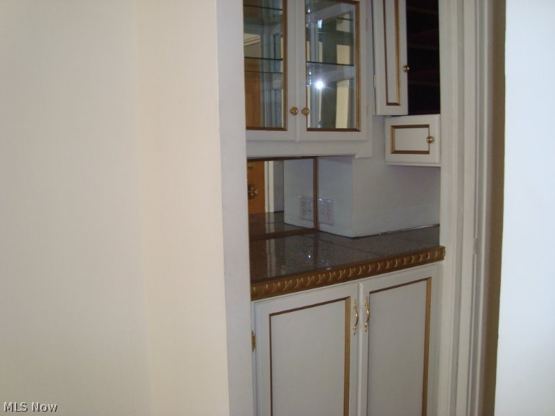 Carlton House - Residential