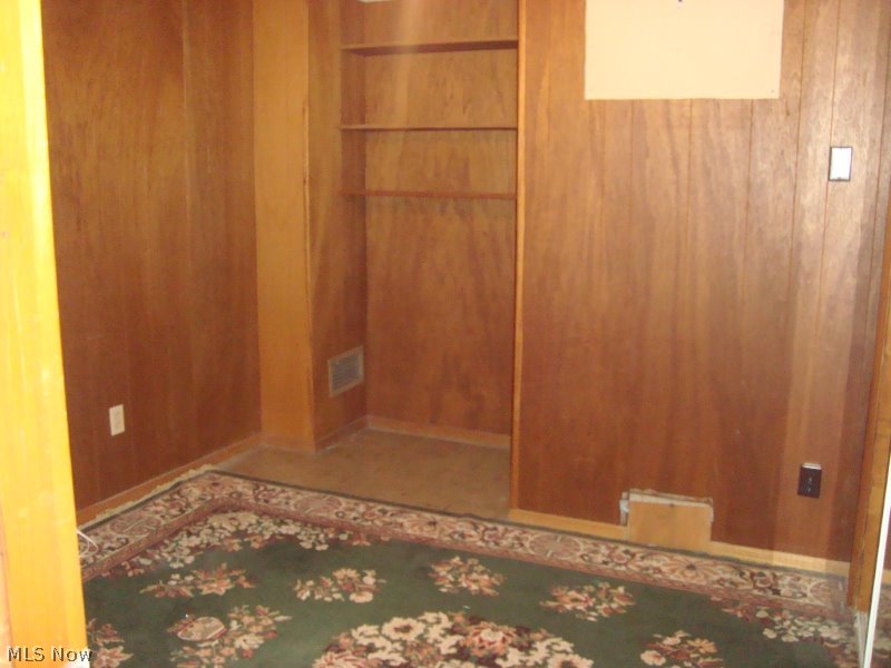 Carlton House - Residential