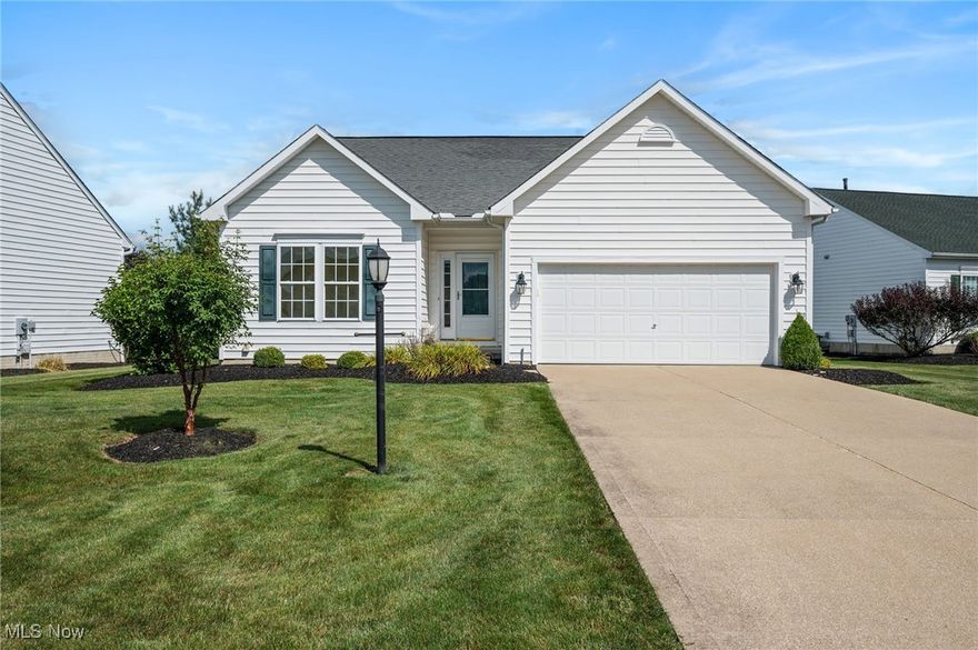 Fabulous ranch-style cluster home in Lexington Ridge. This bright and cheerful 3-bedroom residence is completely move-in ready and offers a wonderful living experience. Prime location backing to a greenspace, providing you with a beautiful and serene backyard view. Full basement, offering ample storage or potential for future custom touch. You'll appreciate the convenience of the HOA handling all landscaping and snow removal, allowing you more time to enjoy the neighborhood's amenities, including a pool and clubhouse. Just a short distance from the charming Medina Square/.This lovely neighborhood truly has so much to offer.