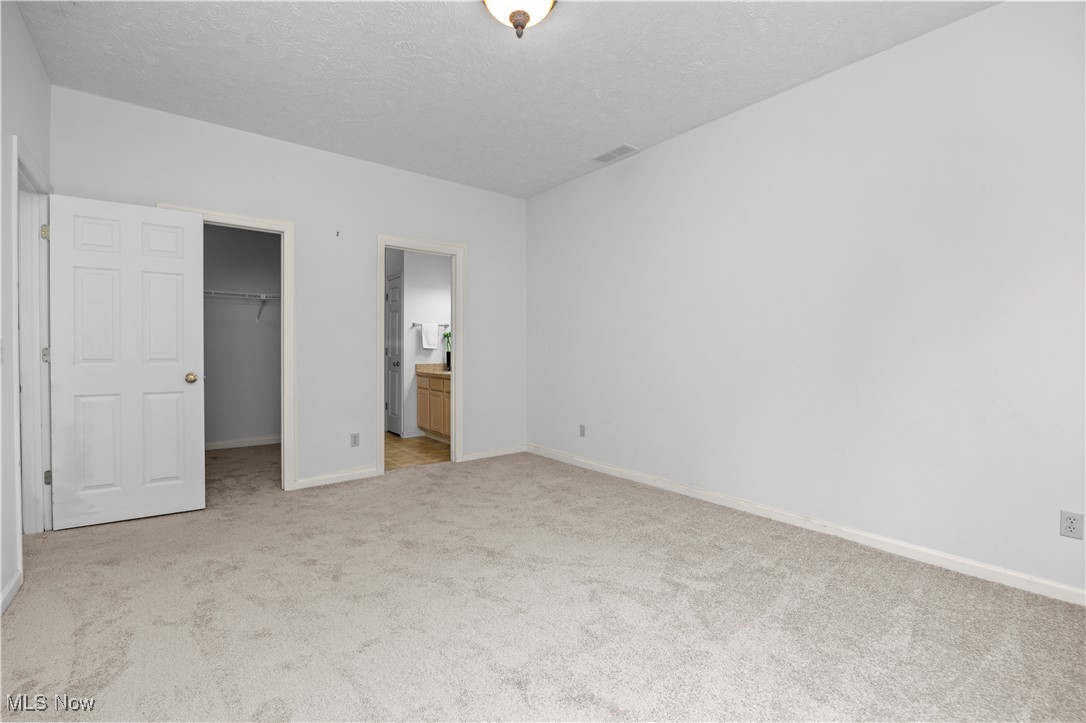 Commons/Falls Condo Ph 02 - Residential
