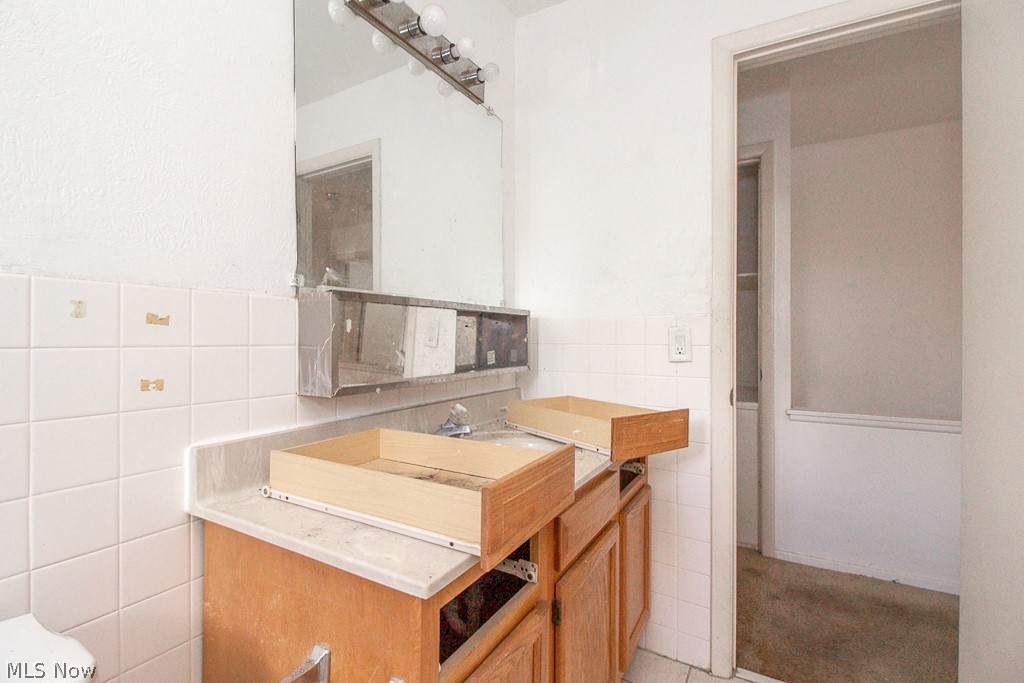 Banbury Village Condo - Residential